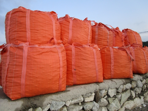 Red Color Pebbles Stone Decorative Building