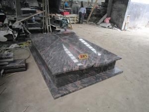 China Aurora Granite Memorial Tombstone Poland Designs