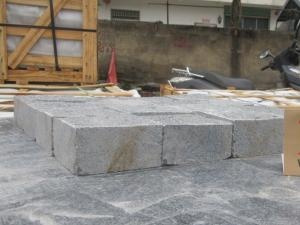 G654 Dark Grey Cobblestone Granite Driveway Cube