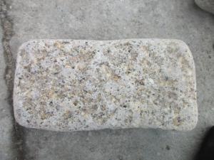 G682 Rusty Yellow Granite Cube Paving Stone Cobblestone