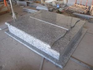 Spray White Granite European Classic Grave Tomb Stones