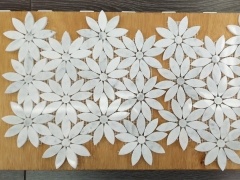 Italy Carrara White Marble Mosaic Tile Flower Shape