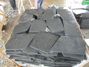 Zhangpu Black Basalt Flamed Random Crazy Stone Paving