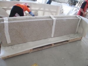 Rusty Yellow Beige G682 Granite Countertop Slabs Tiles China Yellow Granite