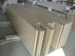 Rusty Yellow Beige G682 Granite Countertop Slabs Tiles China Yellow Granite