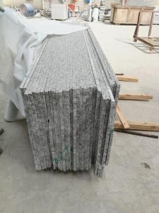 China Hubei New G602 Light Grey Granite Slabs Tiles