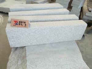 New G603 China Cheap Light Grey Granite Kerbstone