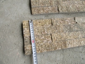 Yellow Tiger Skin Surface Veneer Cladding Stone Cultured Stone