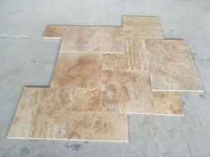 China Golden Travertine Stone Flooring