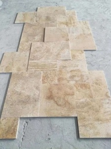 China Golden Travertine Stone Flooring