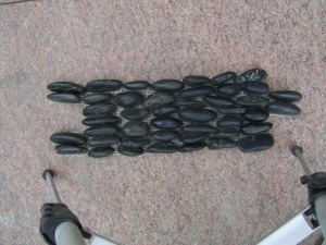 Black Color Natural Polished Pebbles River Stones