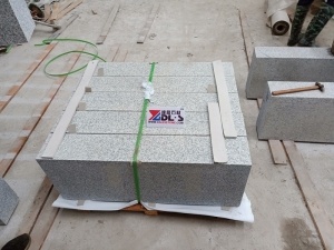 China G623 Grey Granite Exterior Walkway Kerbstone