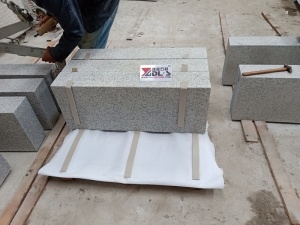 China G623 Grey Granite Exterior Walkway Kerbstone