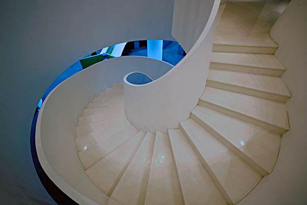Analysis of advantages and disadvantages of marble stairs and granite stairs